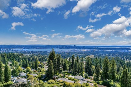 Photo 9 at 403 Newdale Court, Upper Delbrook, North Vancouver