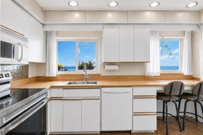 Photo 10 at 403 Newdale Court, Upper Delbrook, North Vancouver