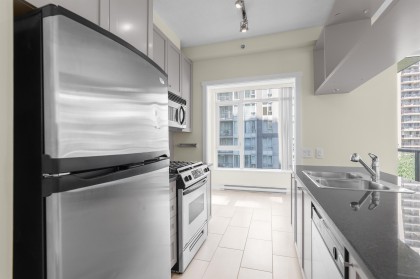 Photo 7 at 802 - 1001 Homer Street, Yaletown, Vancouver West
