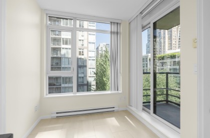 Photo 9 at 802 - 1001 Homer Street, Yaletown, Vancouver West
