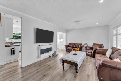 Photo 4 at 135 E 27 Street, Upper Lonsdale, North Vancouver