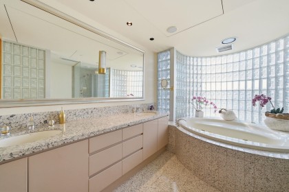 Photo 27 at 5 - 2250 Bellevue Avenue, Dundarave, West Vancouver