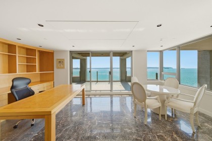 Photo 12 at 5 - 2250 Bellevue Avenue, Dundarave, West Vancouver