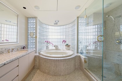 Photo 26 at 5 - 2250 Bellevue Avenue, Dundarave, West Vancouver