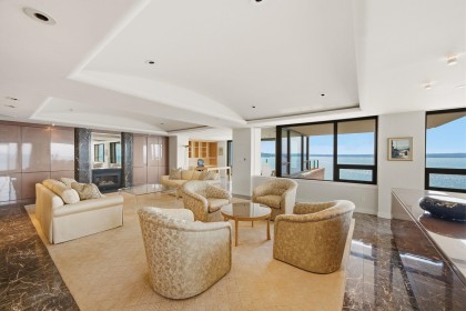 Photo 7 at 5 - 2250 Bellevue Avenue, Dundarave, West Vancouver