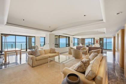 Photo 5 at 5 - 2250 Bellevue Avenue, Dundarave, West Vancouver