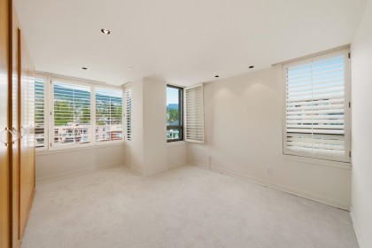 Photo 30 at 5 - 2250 Bellevue Avenue, Dundarave, West Vancouver