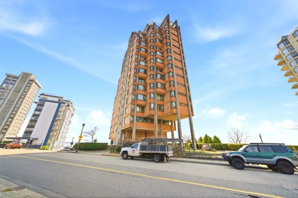 Photo 4 at 5 - 2250 Bellevue Avenue, Dundarave, West Vancouver