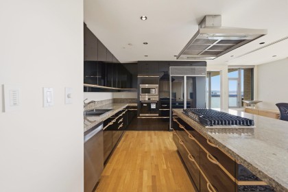 Photo 21 at 5 - 2250 Bellevue Avenue, Dundarave, West Vancouver