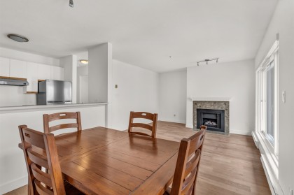 Photo 5 at 204 - 833 W 16th Avenue, Fairview VW, Vancouver West