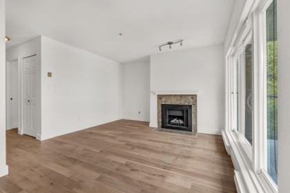 Photo 4 at 204 - 833 W 16th Avenue, Fairview VW, Vancouver West