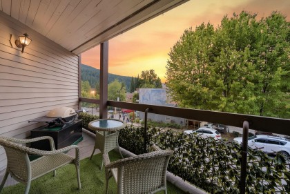 Photo 10 at 104 - 2181 Panorama Drive, Deep Cove, North Vancouver