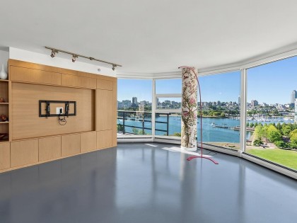 Photo 4 at 15C - 199 Drake Street, Yaletown, Vancouver West