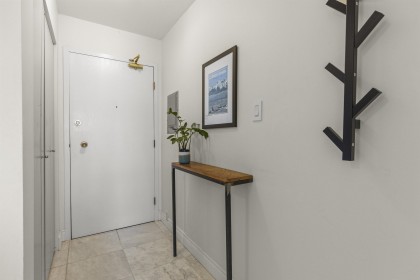 Photo 2 at 307 - 2335 York Avenue, Kitsilano, Vancouver West