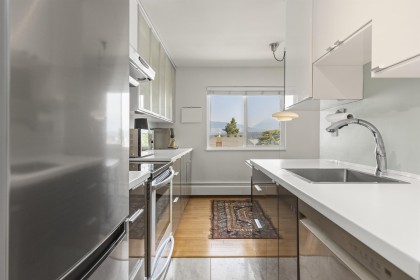 Photo 6 at 307 - 2335 York Avenue, Kitsilano, Vancouver West