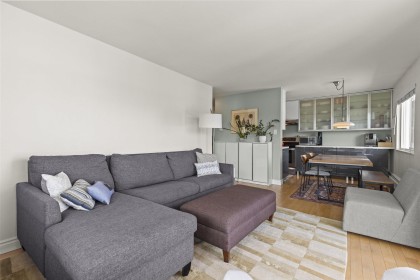 Photo 16 at 307 - 2335 York Avenue, Kitsilano, Vancouver West