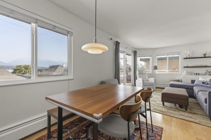 Photo 9 at 307 - 2335 York Avenue, Kitsilano, Vancouver West