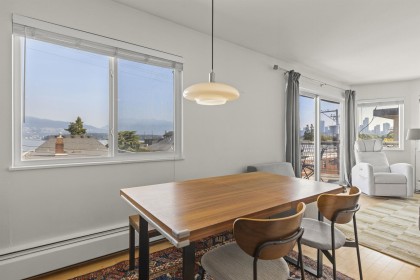 Photo 8 at 307 - 2335 York Avenue, Kitsilano, Vancouver West
