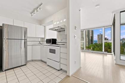 Photo 22 at 1007 - 888 Pacific Street, Yaletown, Vancouver West