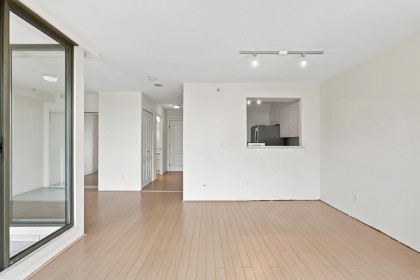 Photo 11 at 1007 - 888 Pacific Street, Yaletown, Vancouver West