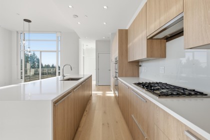 Photo 7 at 504 - 1295 Conifer Street, Lynn Valley, North Vancouver