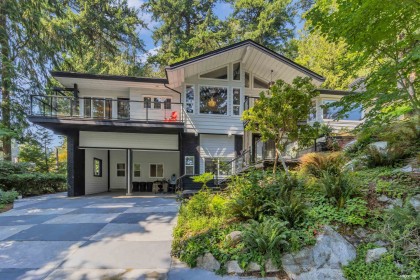 Photo 1 at 4621 Caulfeild Drive, Caulfeild, West Vancouver