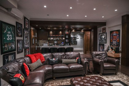 Photo 11 at 3085 W 49 Avenue, Southlands, Vancouver West