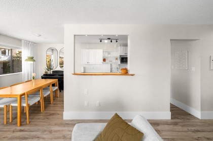 Photo 12 at 202 - 1610 Chesterfield Avenue, Central Lonsdale, North Vancouver