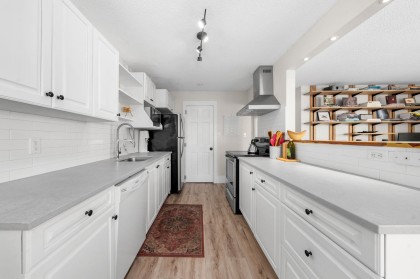 Photo 7 at 202 - 1610 Chesterfield Avenue, Central Lonsdale, North Vancouver