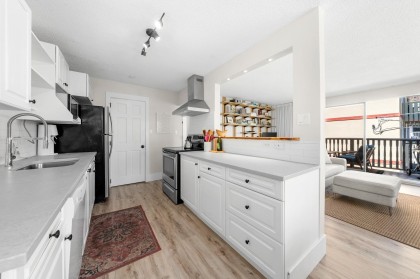 Photo 8 at 202 - 1610 Chesterfield Avenue, Central Lonsdale, North Vancouver