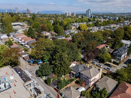 Photo 9 at 970 W 64th Avenue, Marpole, Vancouver West