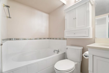 Photo 10 at 211 - 5723 Balsam Street, Kerrisdale, Vancouver West