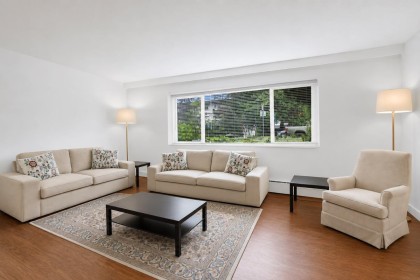 Photo 2 at 1 - 1420 Chesterfield Avenue, Central Lonsdale, North Vancouver