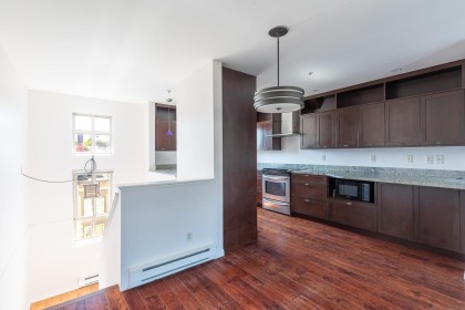 Photo 16 at 34 - 2375 W Broadway, Kitsilano, Vancouver West