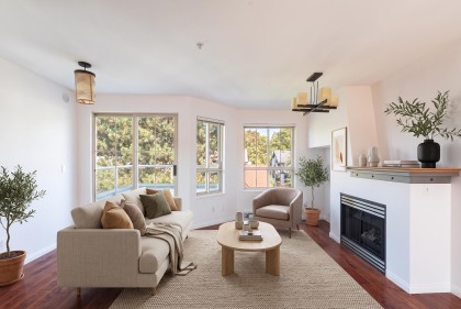 Photo 5 at 34 - 2375 W Broadway, Kitsilano, Vancouver West