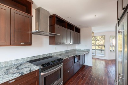 Photo 14 at 34 - 2375 W Broadway, Kitsilano, Vancouver West