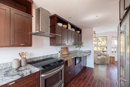 Photo 15 at 34 - 2375 W Broadway, Kitsilano, Vancouver West