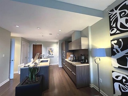 Photo 5 at 1618 Columbia Street, False Creek, Vancouver West