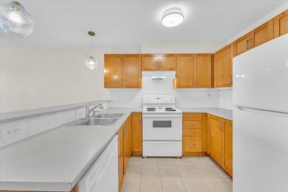 Photo 6 at 208 - 333 E 1st Street, Lower Lonsdale, North Vancouver