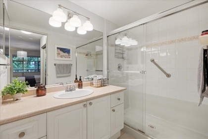 Photo 16 at 411 - 2059 Chesterfield Avenue, Central Lonsdale, North Vancouver