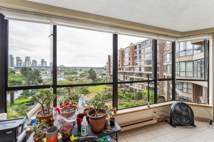 Photo 6 at 404 - 1470 Pennyfarthing Drive, False Creek, Vancouver West