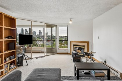 Photo 9 at 404 - 1470 Pennyfarthing Drive, False Creek, Vancouver West