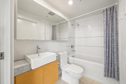 Photo 19 at 2505 - 565 Smithe Street, Downtown VW, Vancouver West