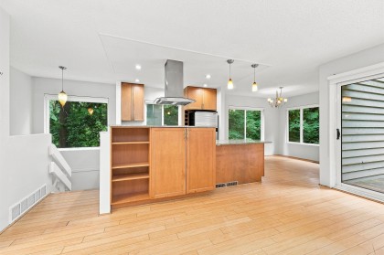 Photo 12 at 3381 William Avenue, Lynn Valley, North Vancouver
