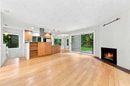 Photo 10 at 3381 William Avenue, Lynn Valley, North Vancouver