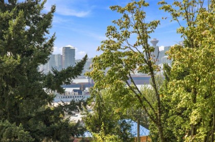 Photo 12 at 202 - 212 Forbes Avenue, Lower Lonsdale, North Vancouver