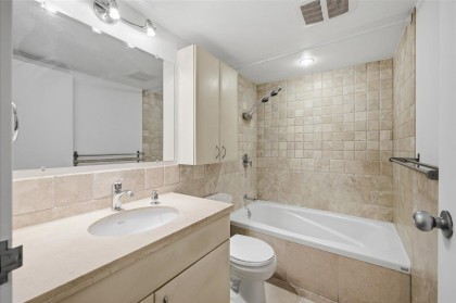 Photo 8 at 202 - 212 Forbes Avenue, Lower Lonsdale, North Vancouver