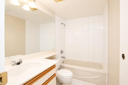Photo 8 at 203 - 1775 W 10th Avenue, Fairview VW, Vancouver West