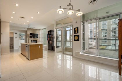 Photo 9 at 1404 - 1205 Howe Street, Downtown VW, Vancouver West