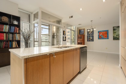 Photo 4 at 1404 - 1205 Howe Street, Downtown VW, Vancouver West